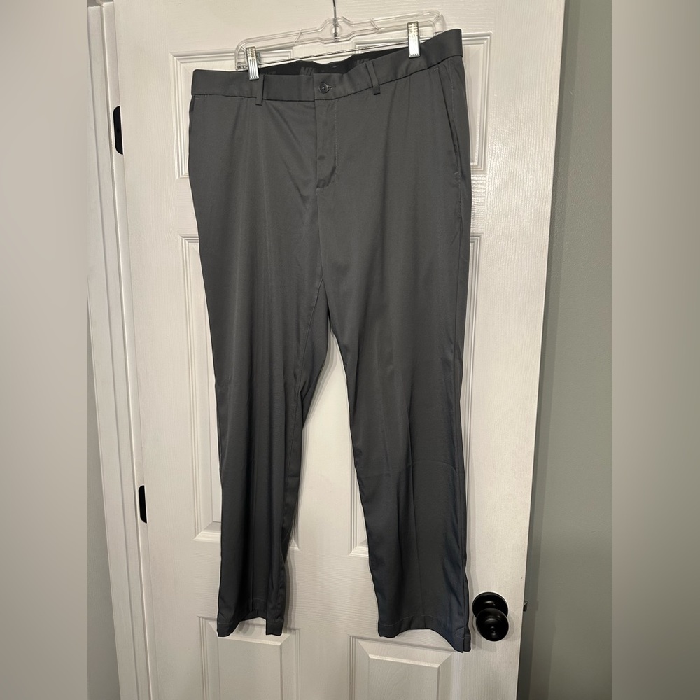 Men’s Nike Golf Standard Fit Golf Pants- 35” waist, 30” inseam (grey)